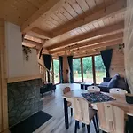 Przy Miedzy Chalet *